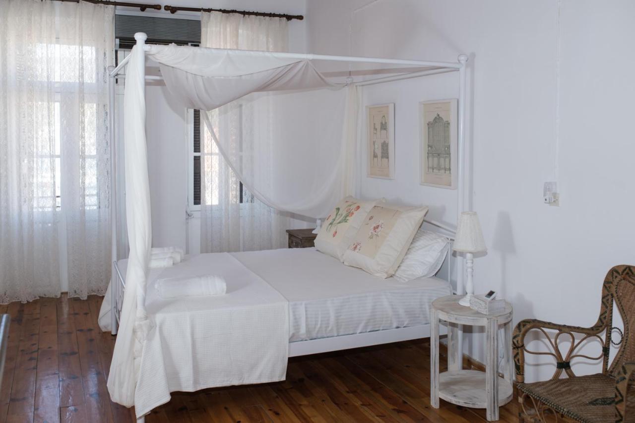 Neoclassical Manor House Poros Town Extérieur photo