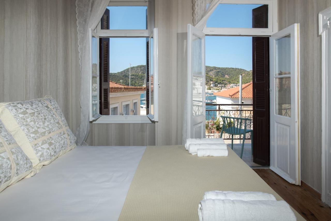 Neoclassical Manor House Poros Town Extérieur photo